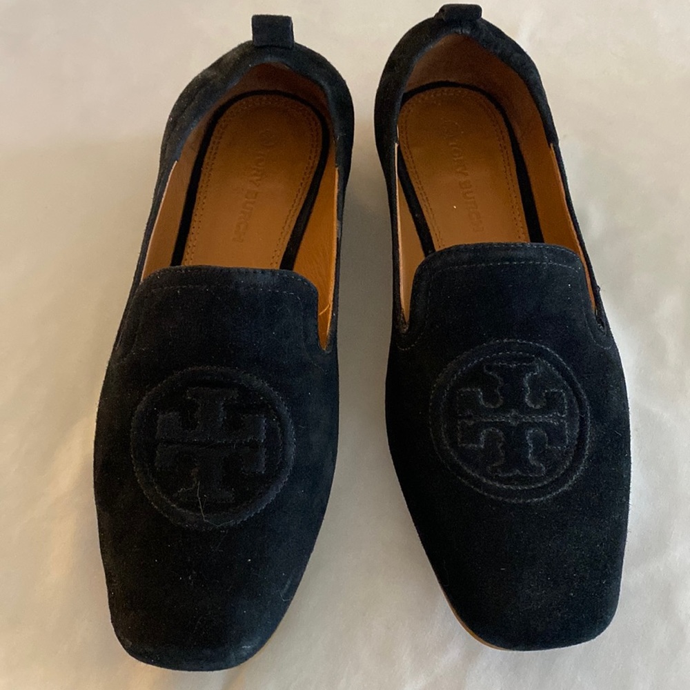 Tory Burch Leigh 15mm black silk suede flat loafers size 8